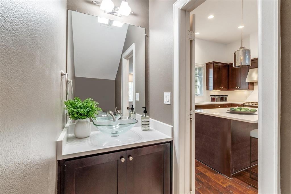 Vine Condo - Residential