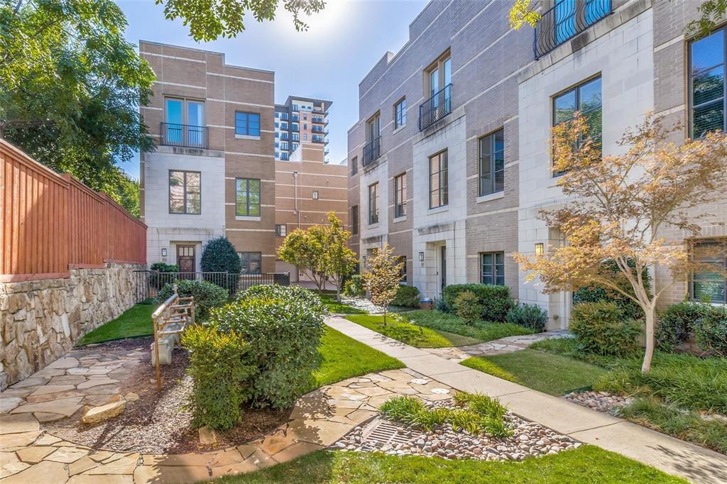 Vine Condo - Residential