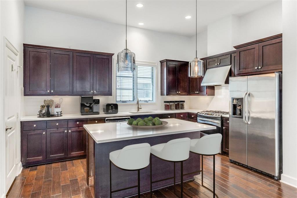 3210 Carlisle Street 37