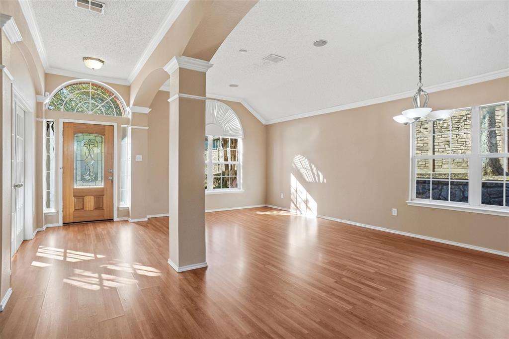 2704 Hearthside Lane