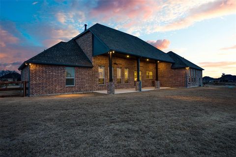 A home in Northlake