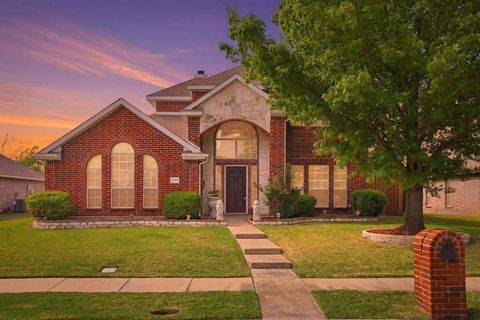 Photo of 1216 Majestic Way, Wylie, TX 75098 (MLS # 21233826)