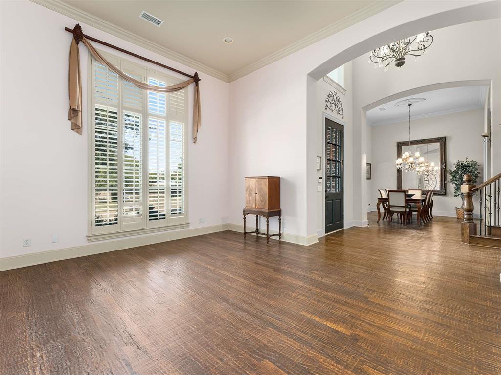 Lacima Manor - Residential