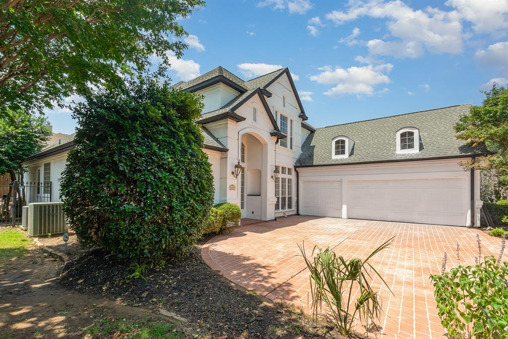 2628 STRATFORD CHASE