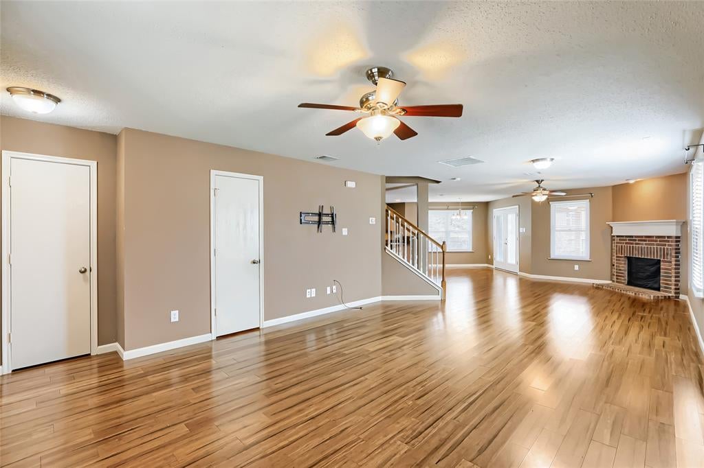 8127 Abbey Glen Court