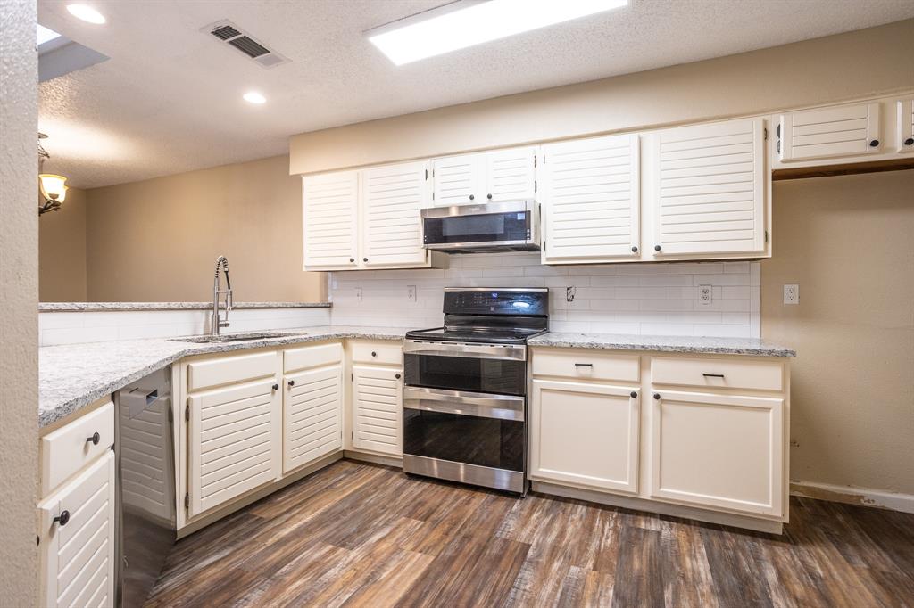 Vue Du Lac - Residential