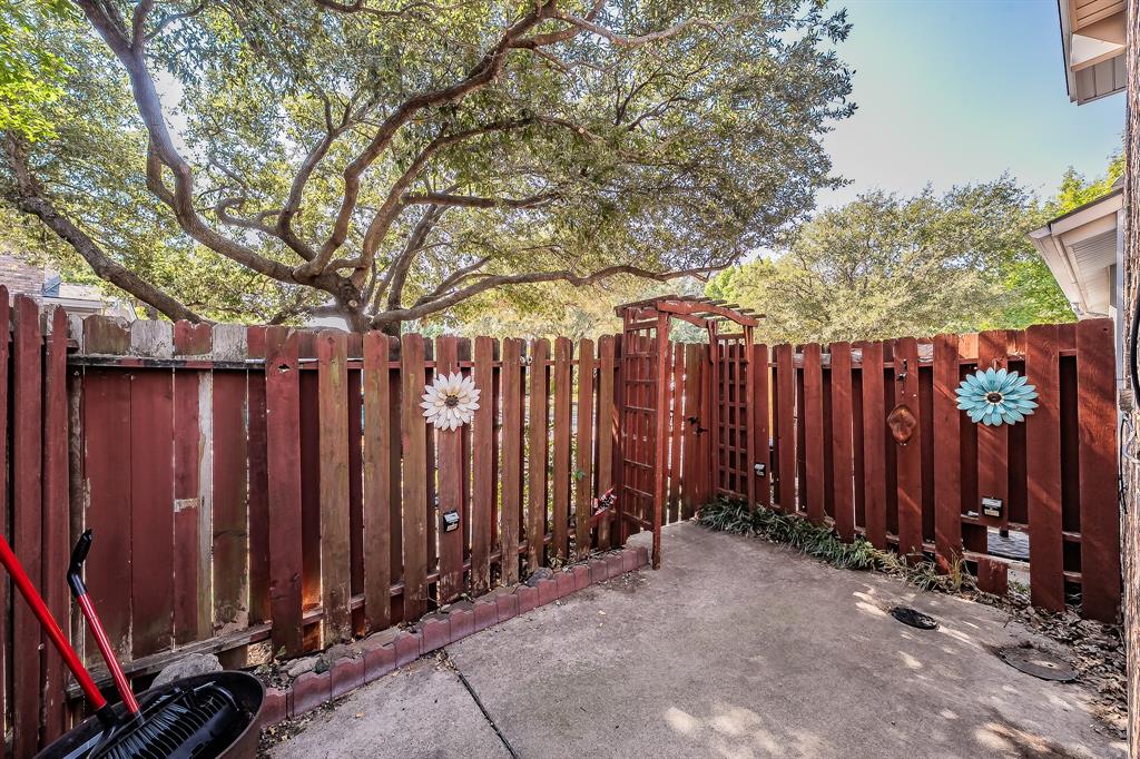 2524 Shady Ridge Drive