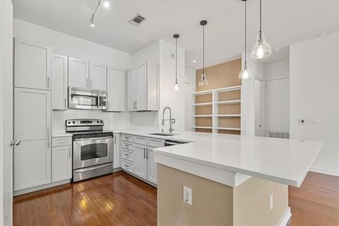 2950 Mckinney Avenue 219 Dallas TX 75204