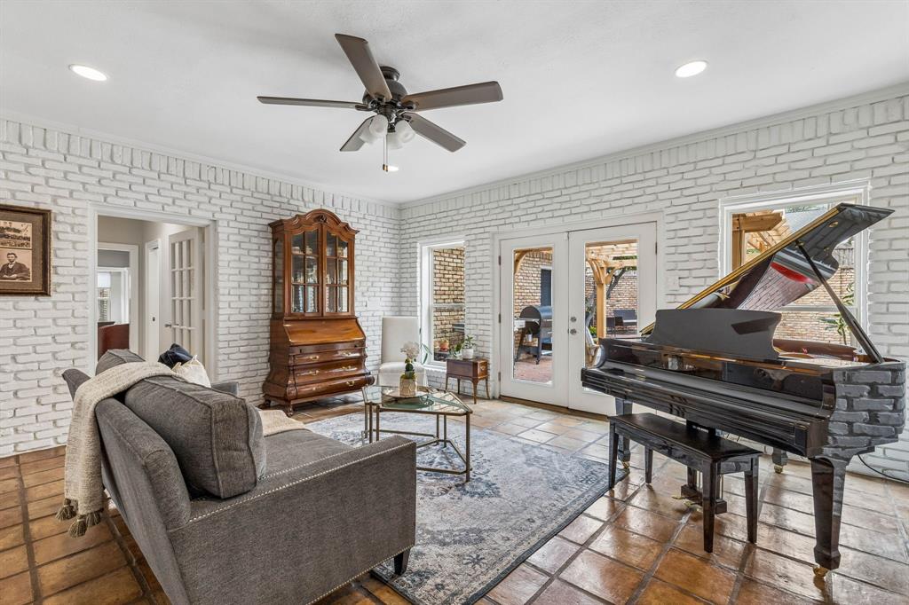 Pebble Crk - Residential