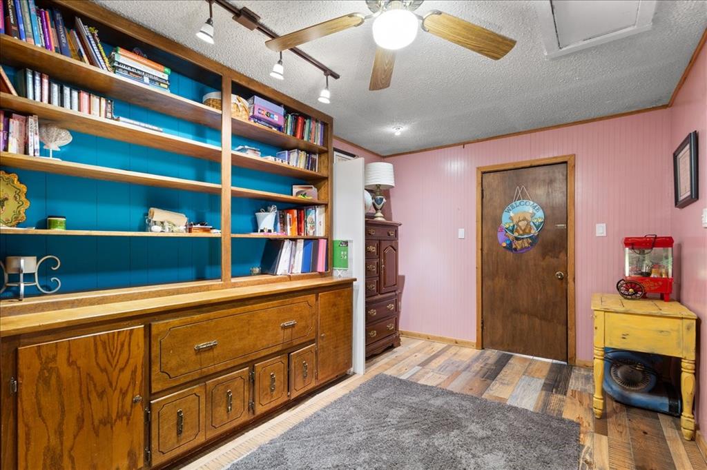 Rolling Hills - Residential