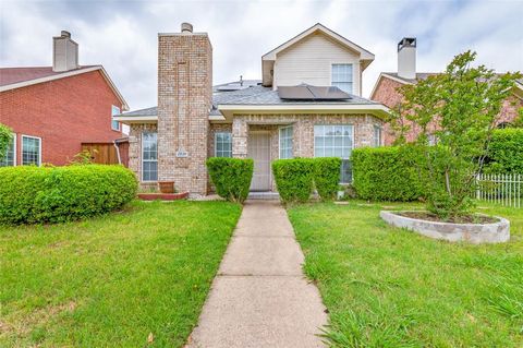 Photo of 2839 Meadow Way Lane, Dallas, TX 75228 (MLS # 21247362)