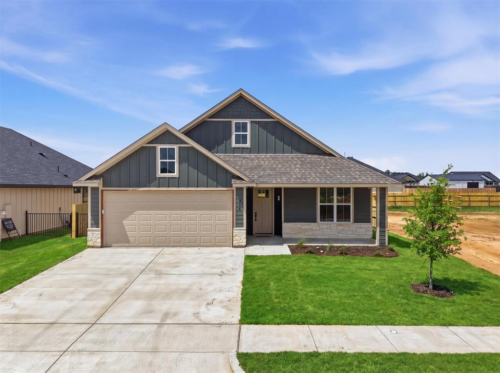 944 Huckleberry Lane