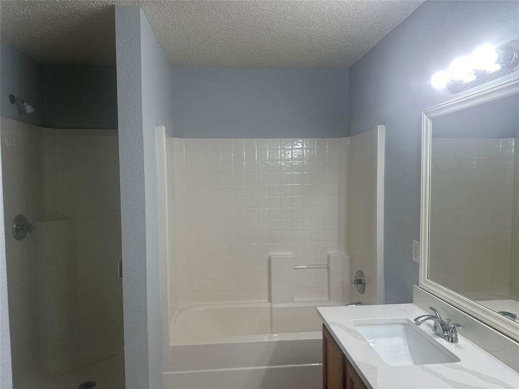 Meadowcreek Estates Ph IV - Residential Lease