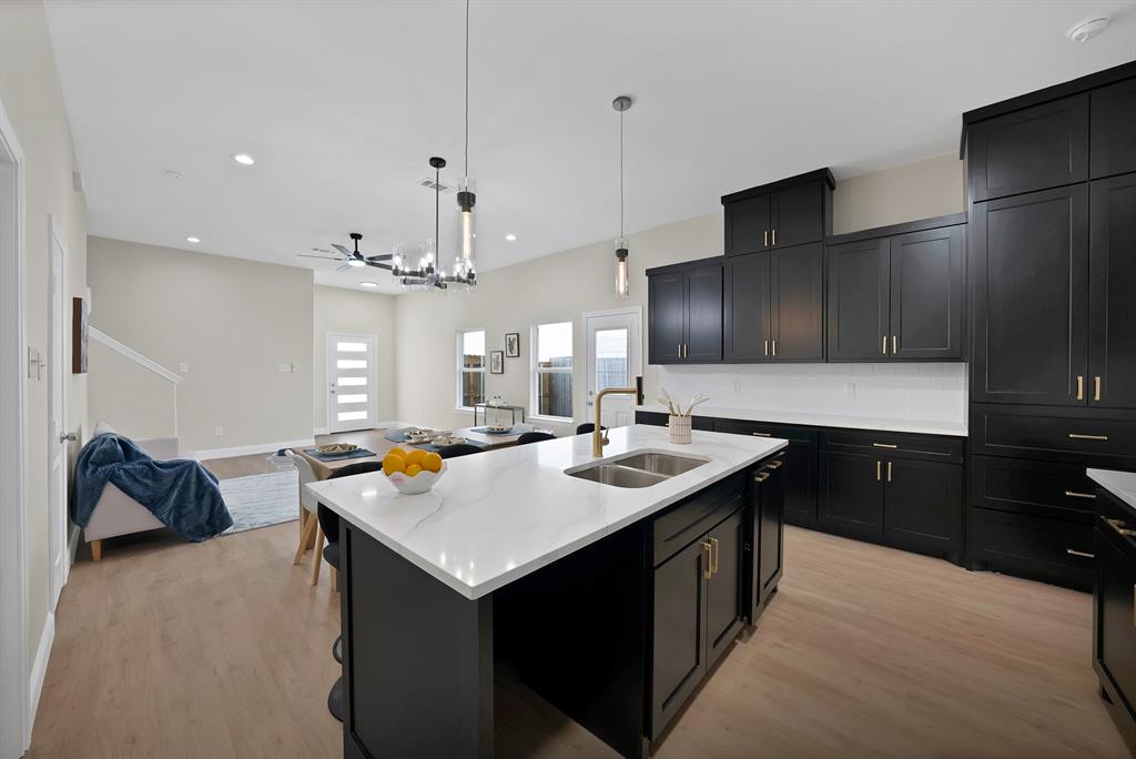 VICTORY HEIGHTS ADDITION - Residential Income