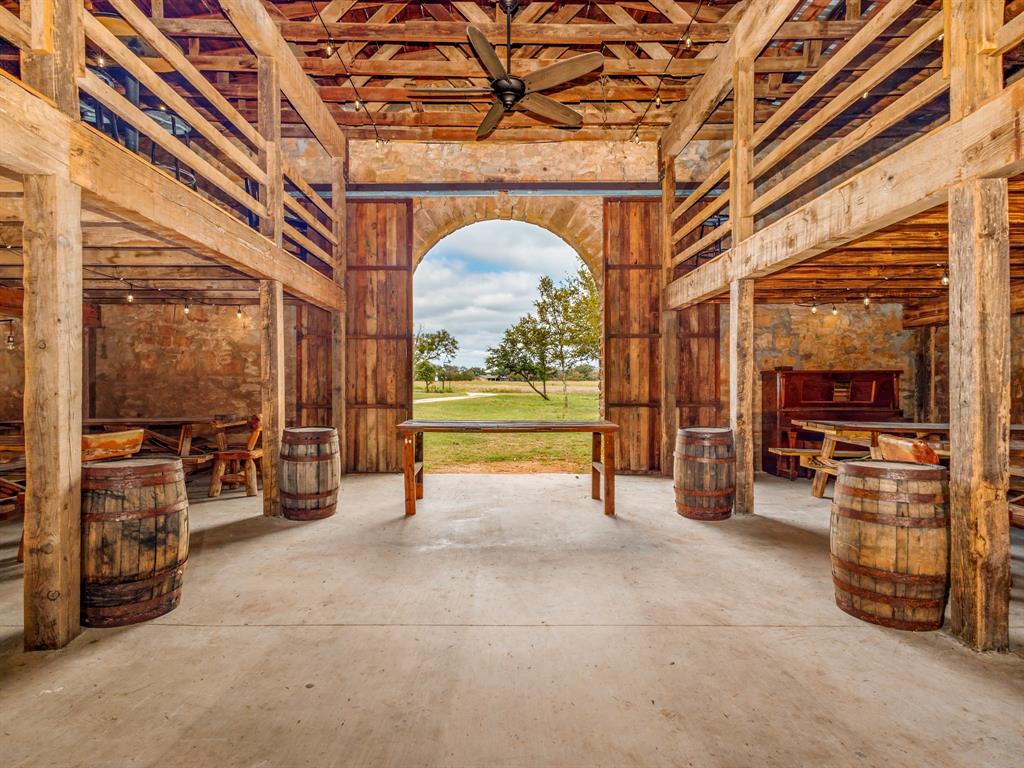 400 Old Comanche Road