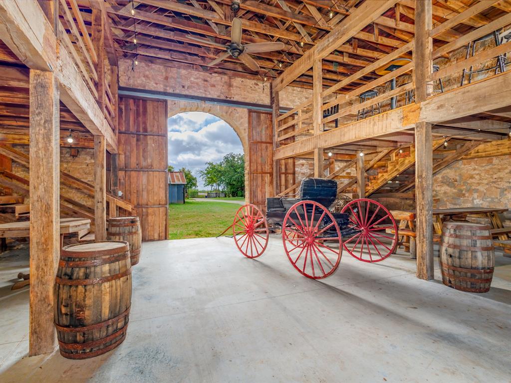 400 Old Comanche Road