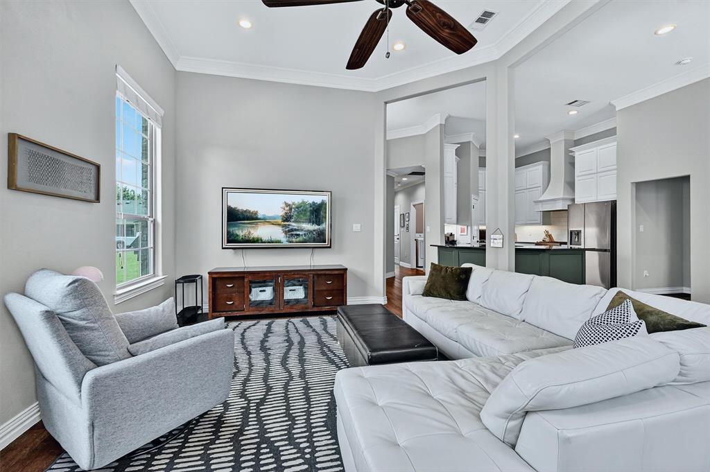 1007 Cash Court