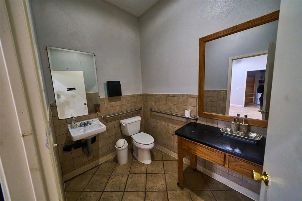 South Hemphill Heights - Commercial Sale