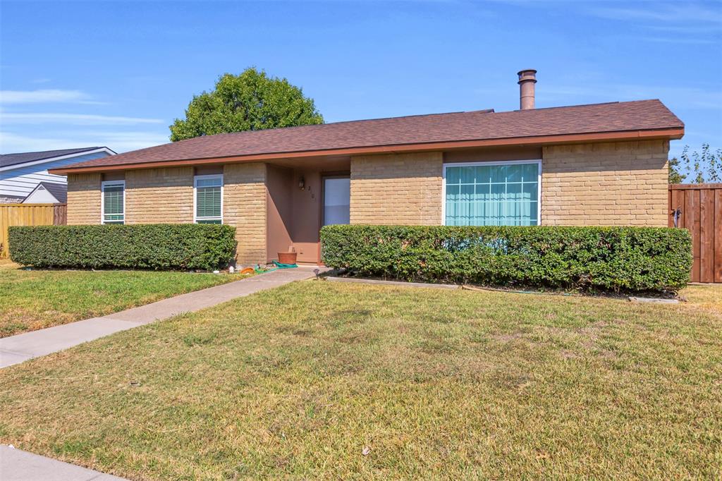 2106 Clark Trail