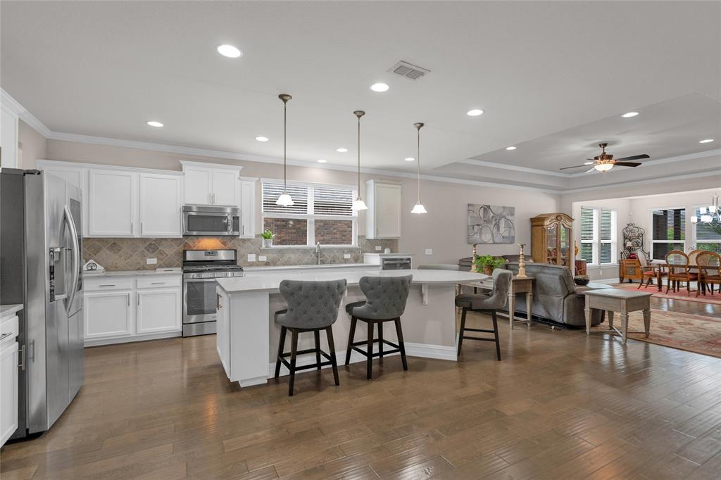 3246 Castaway Lane