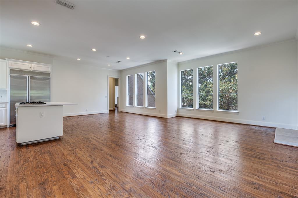 4201 Emerson Avenue 4201