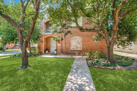 Photo of 4201 Emerson Avenue #4201, University Park, TX 75205 (MLS # 21246426)