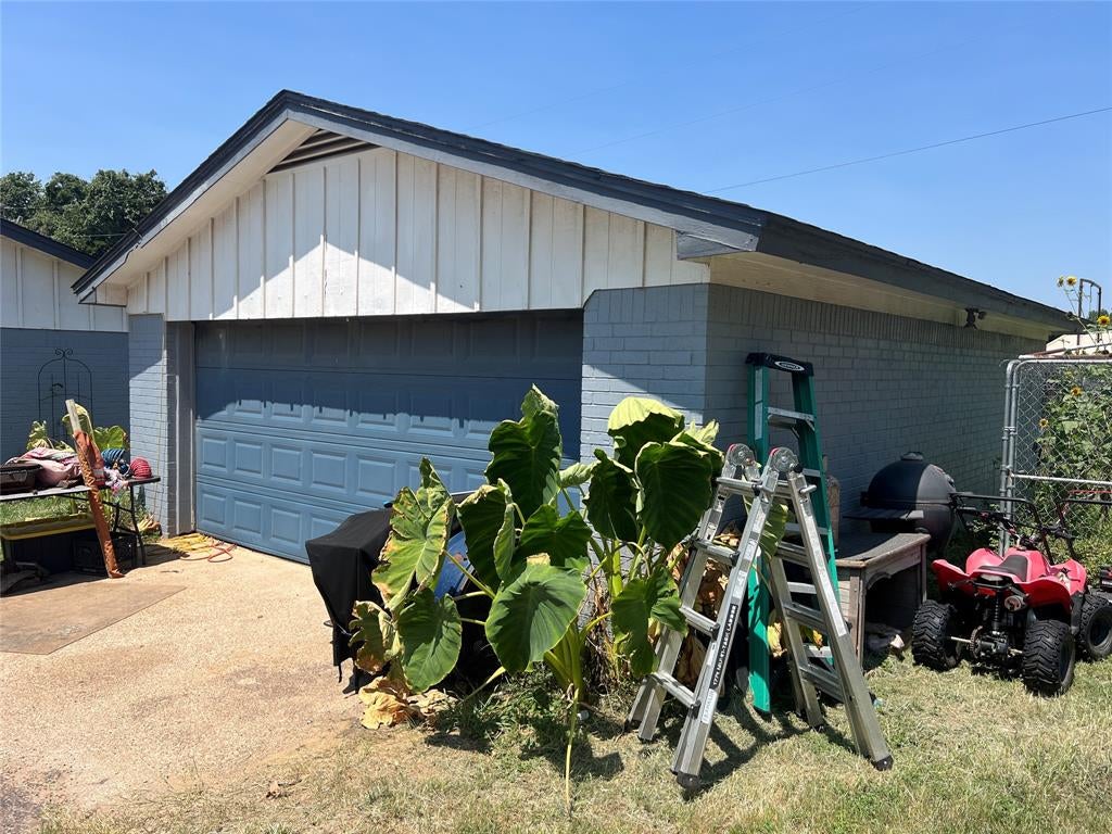 2716 County Road 804a