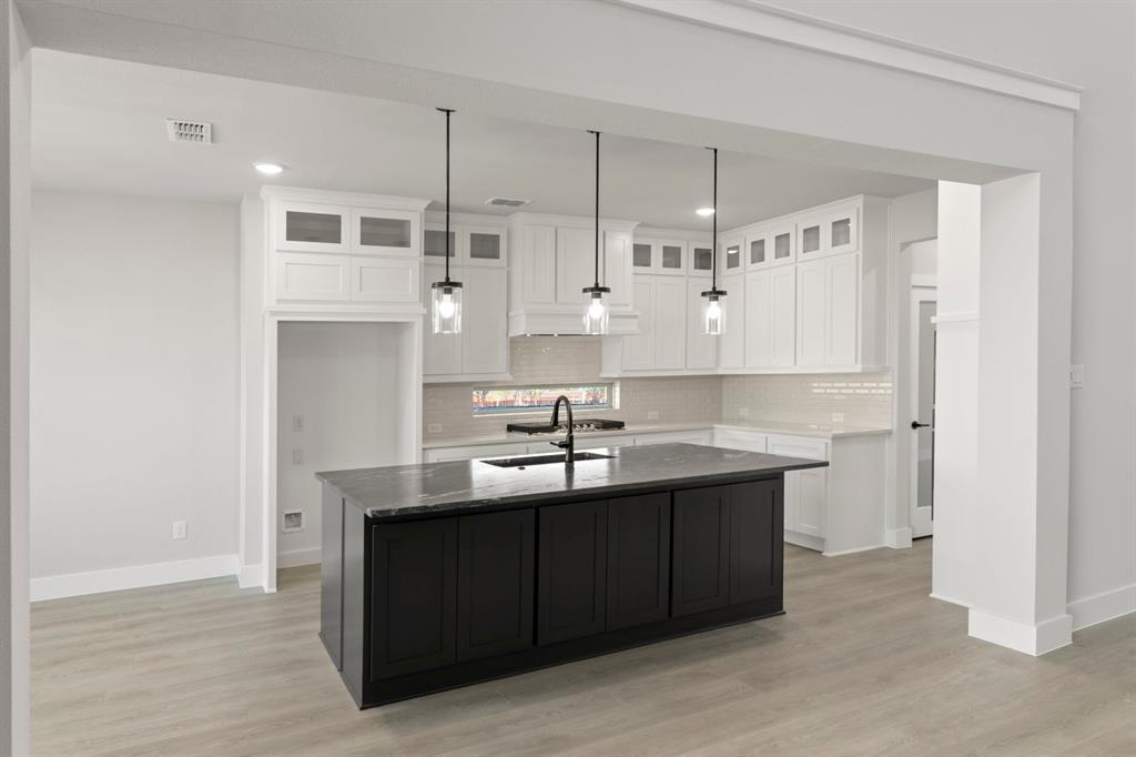 Valencia On The Lake - Residential