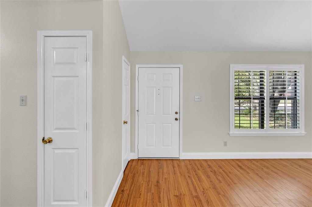 803 Park View Avenue