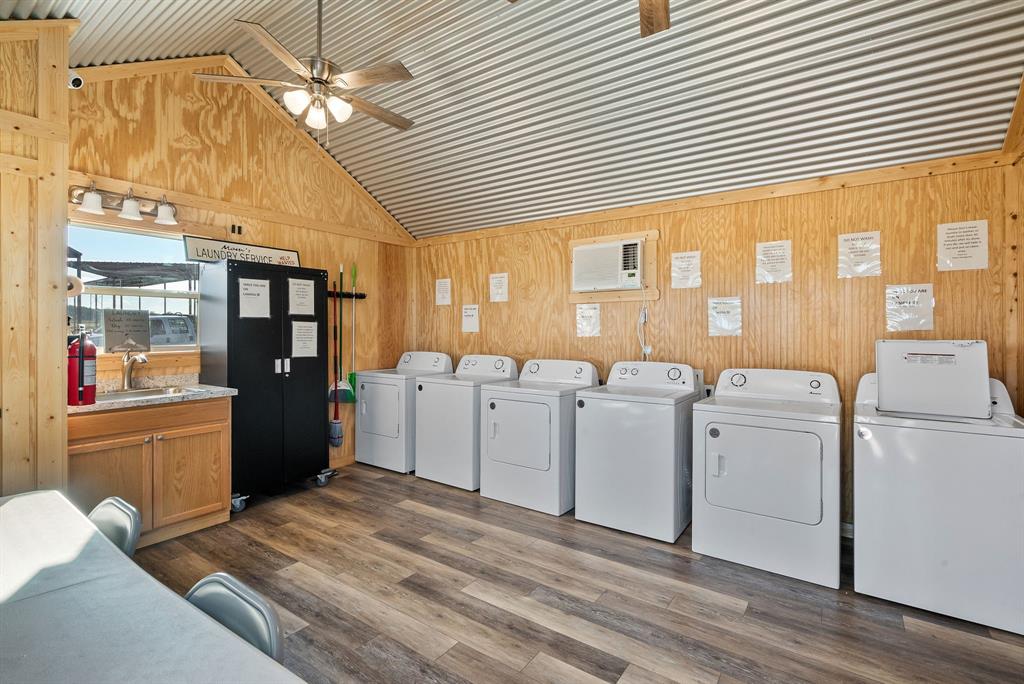 Marys Sub - Commercial Sale