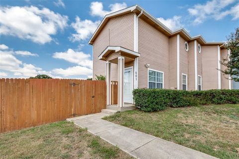 601 W Union Bower Road, Irving, TX 75061 - #: 20730835