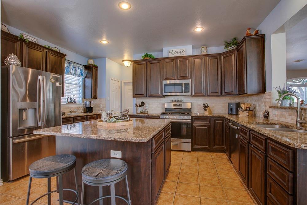 Lakewood Pointe - Residential