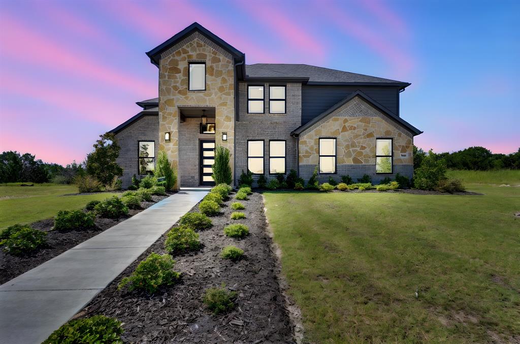 1908 Barrix Lane