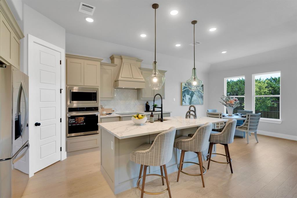 1908 Barrix Lane