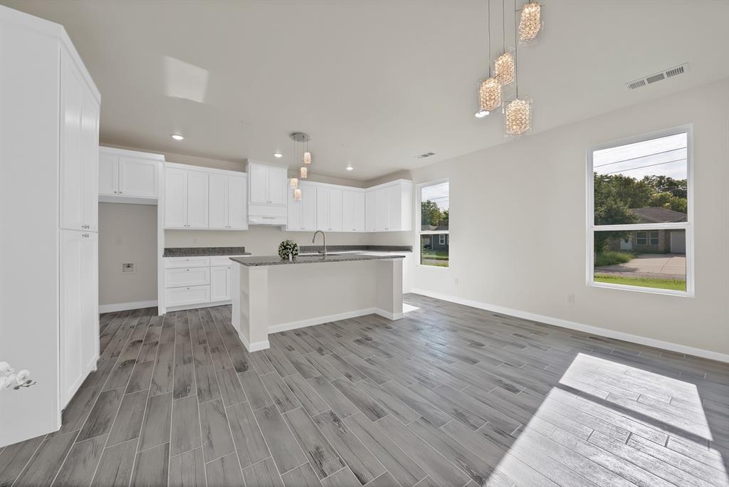 2902 Walnut Street