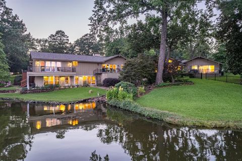 A home in Hideaway