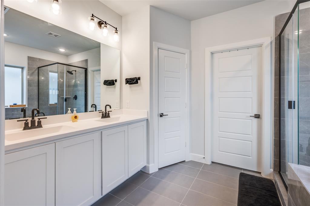 Lakes at River Trls East - Residential Lease