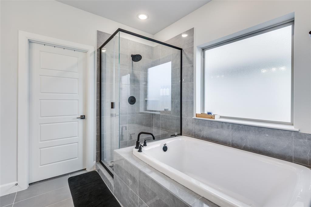 Lakes at River Trls East - Residential Lease