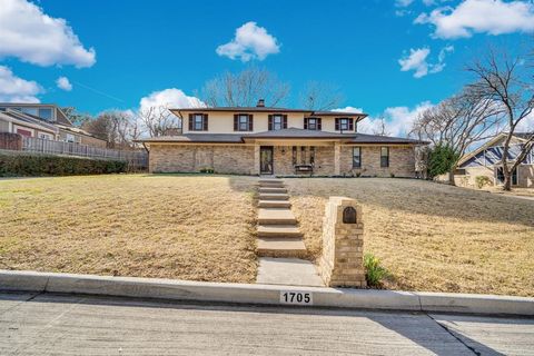 1705 Northtown Drive Grand Prairie TX 75050