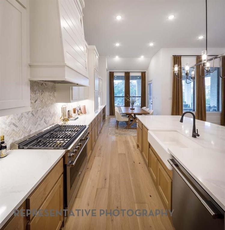 2612 Paddington Drive