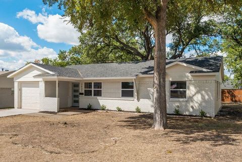 A home in Farmers Branch