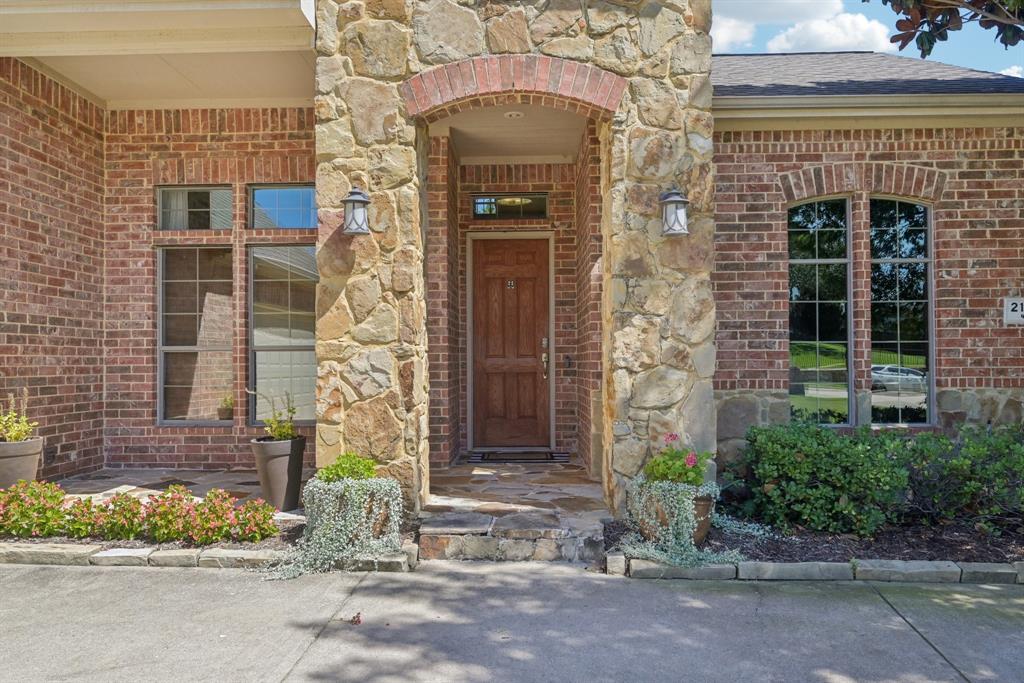 2105 Lake Forest Drive