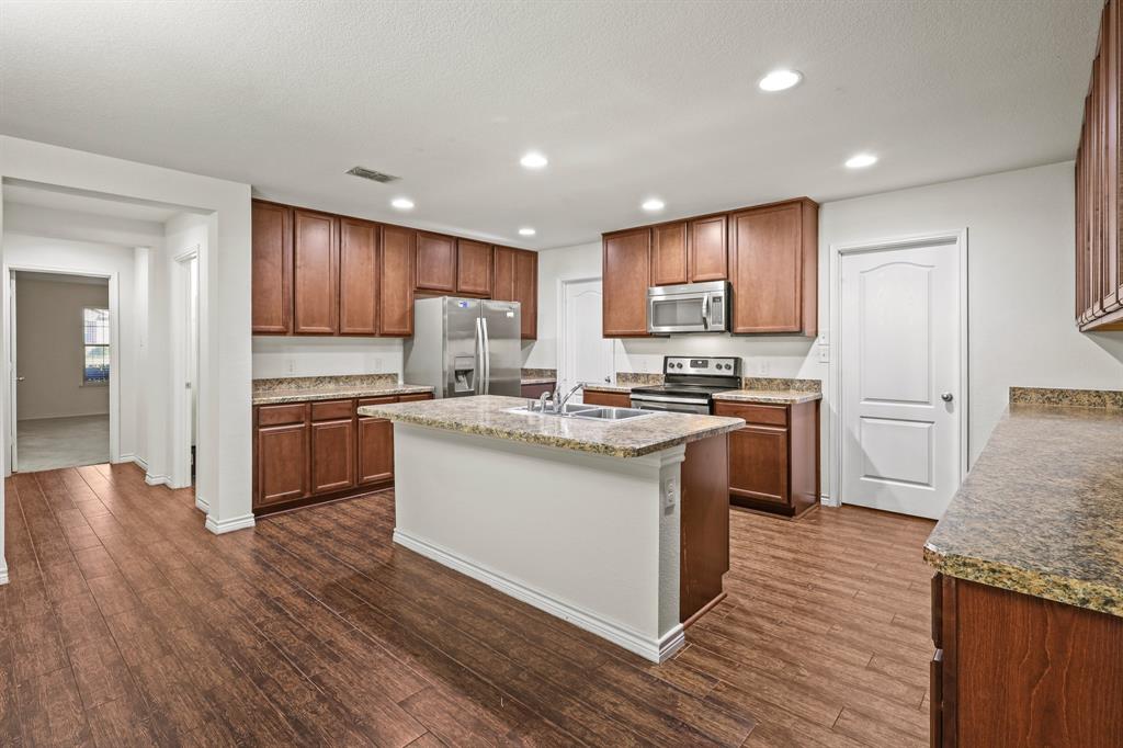 Summer Mdw Ph IV - Residential