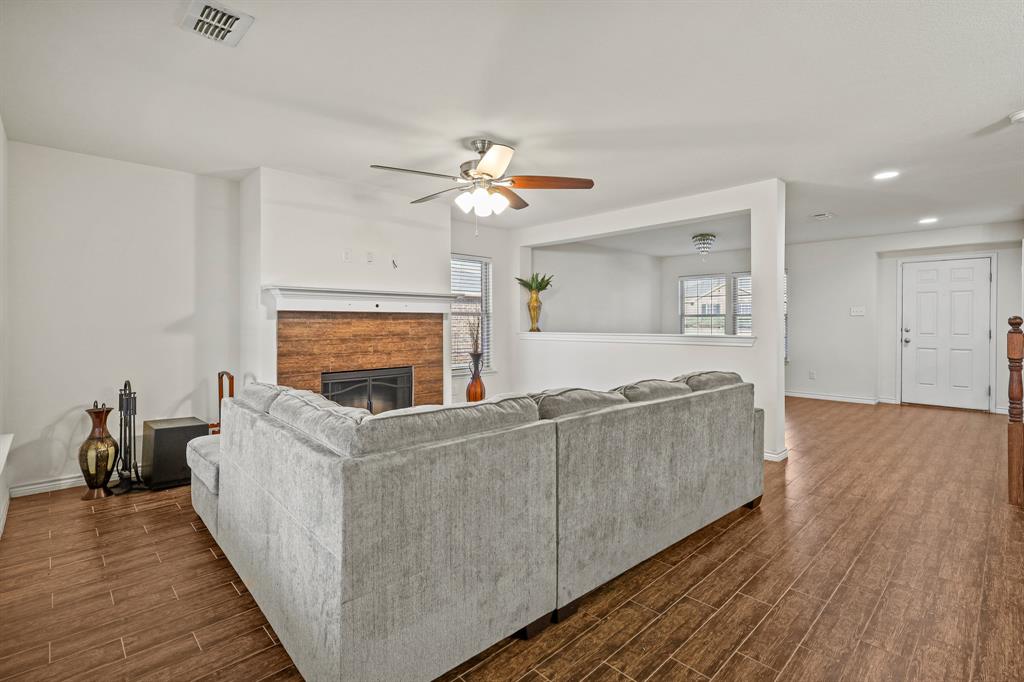 728 Jewelflower Drive