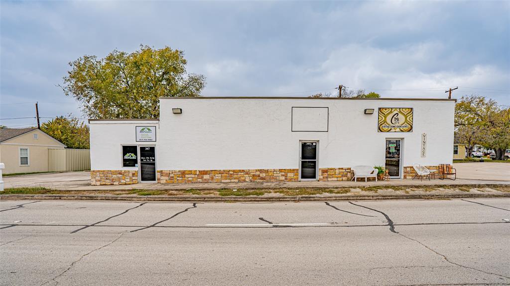 347 N Cherry Lane