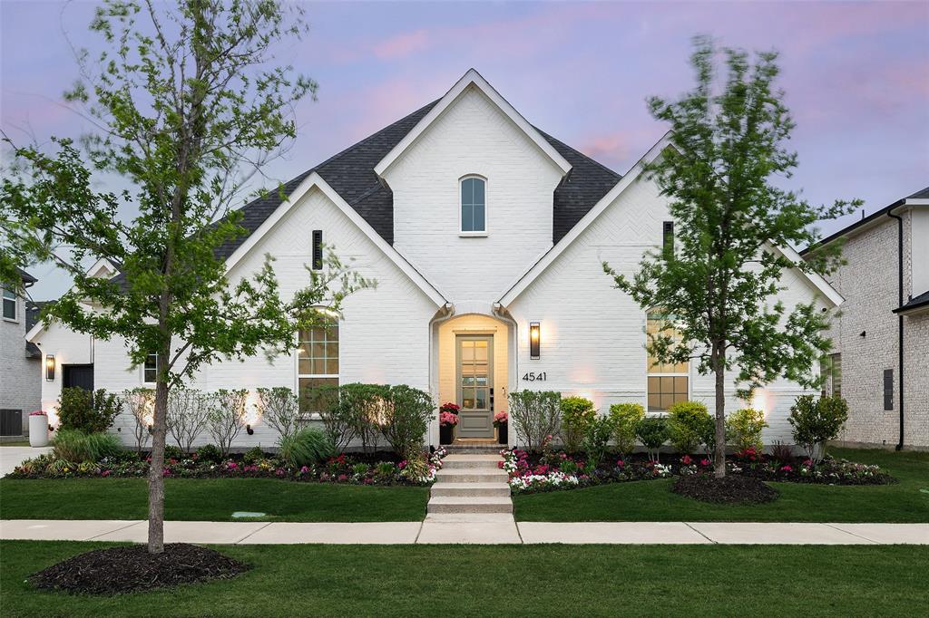 4541 Silver Spur Drive