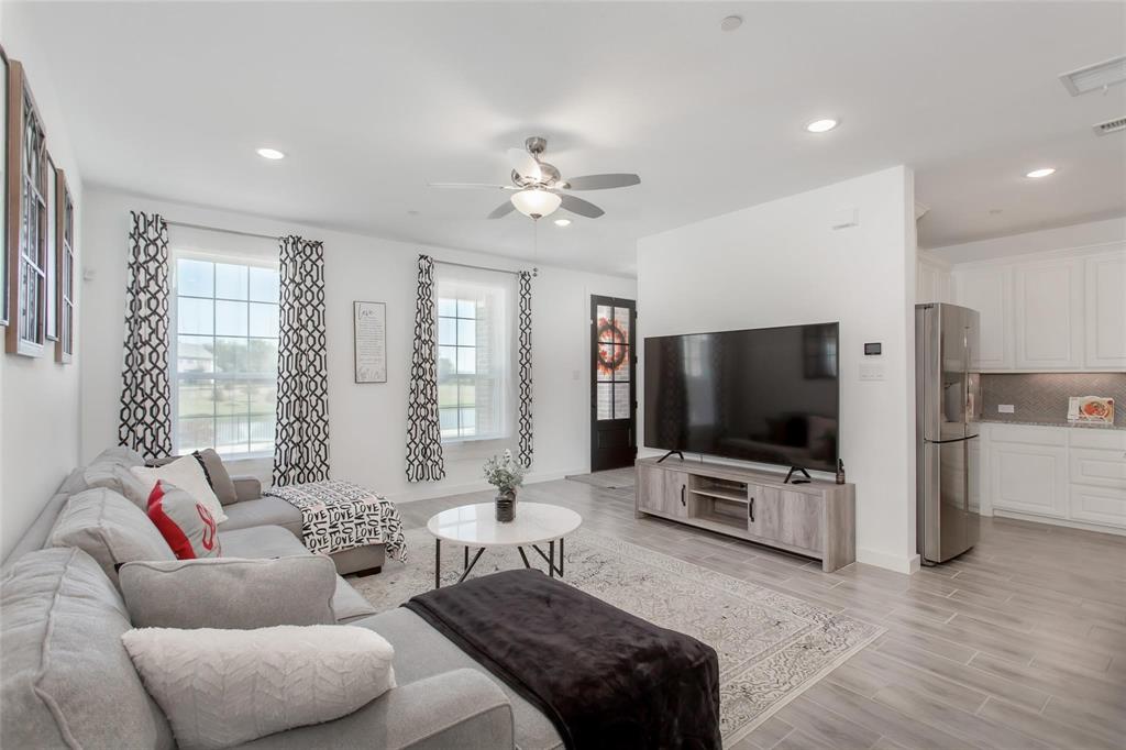 Apples Crossing - Residential