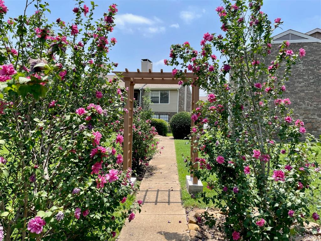 Parkway Lane Ph I - Residential Lease