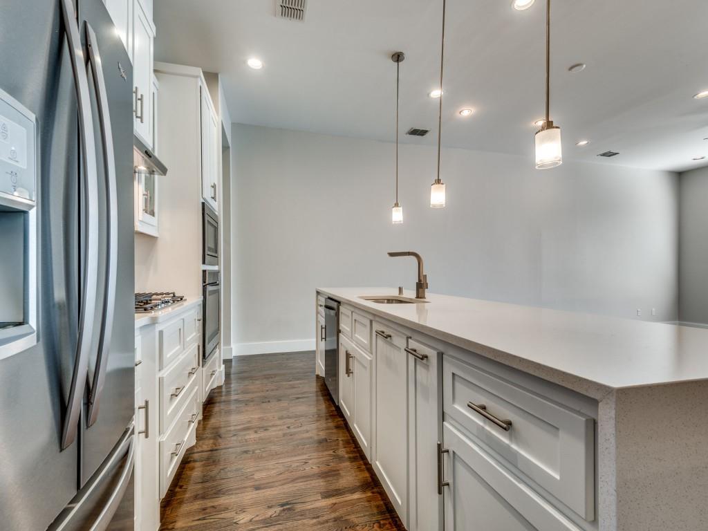 Flora Street Twnhms 02 - Residential