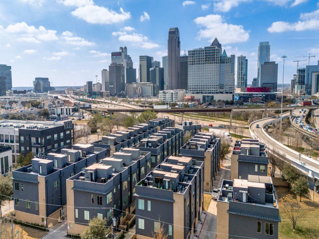 Flora Street Twnhms 02 - Residential